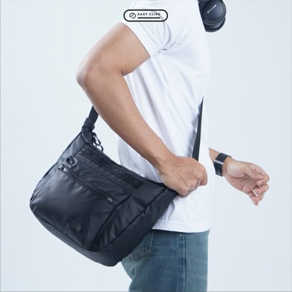 East Cliff Banda Slingbag